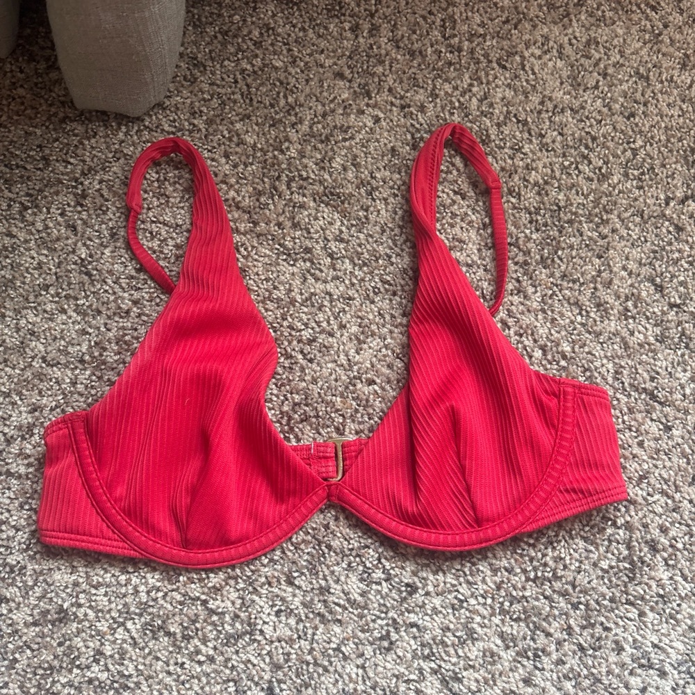 Hollister Red Ribbed Underwire swim top - Women